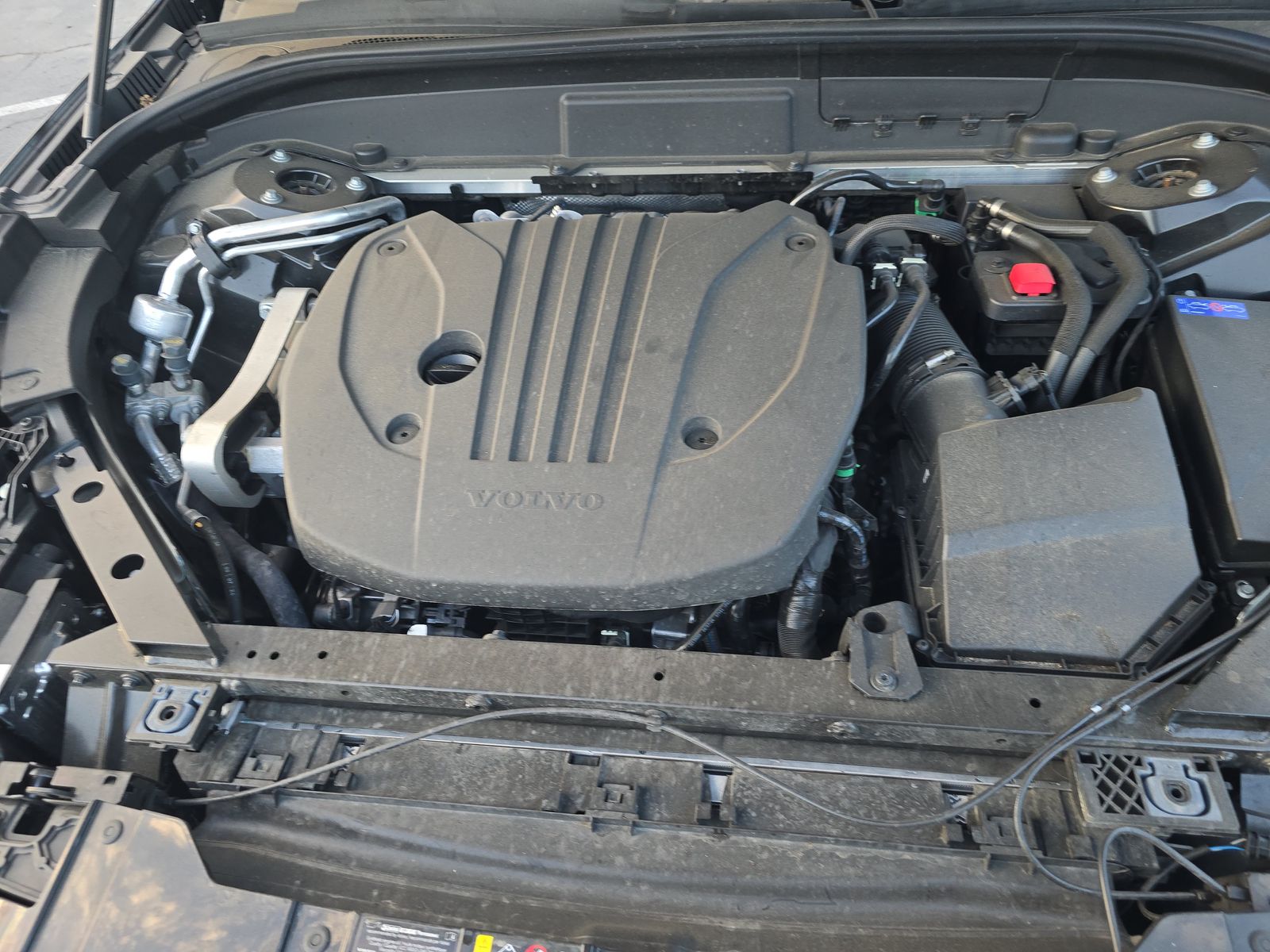 2025 Volvo XC60 B5 Plus AWD