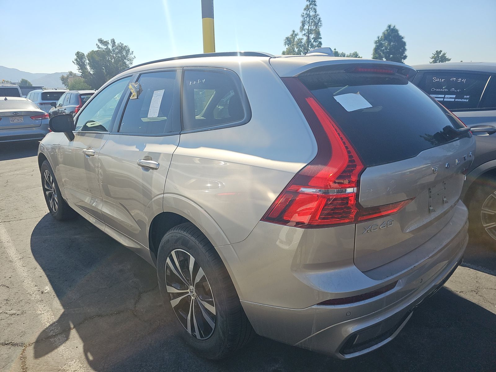 2025 Volvo XC60 B5 Core AWD
