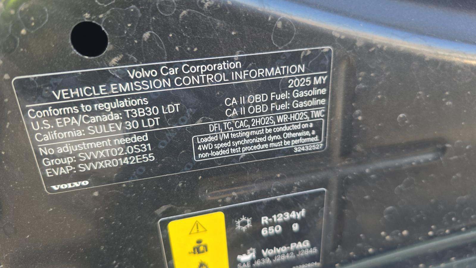 2025 Volvo XC60 B5 Plus AWD