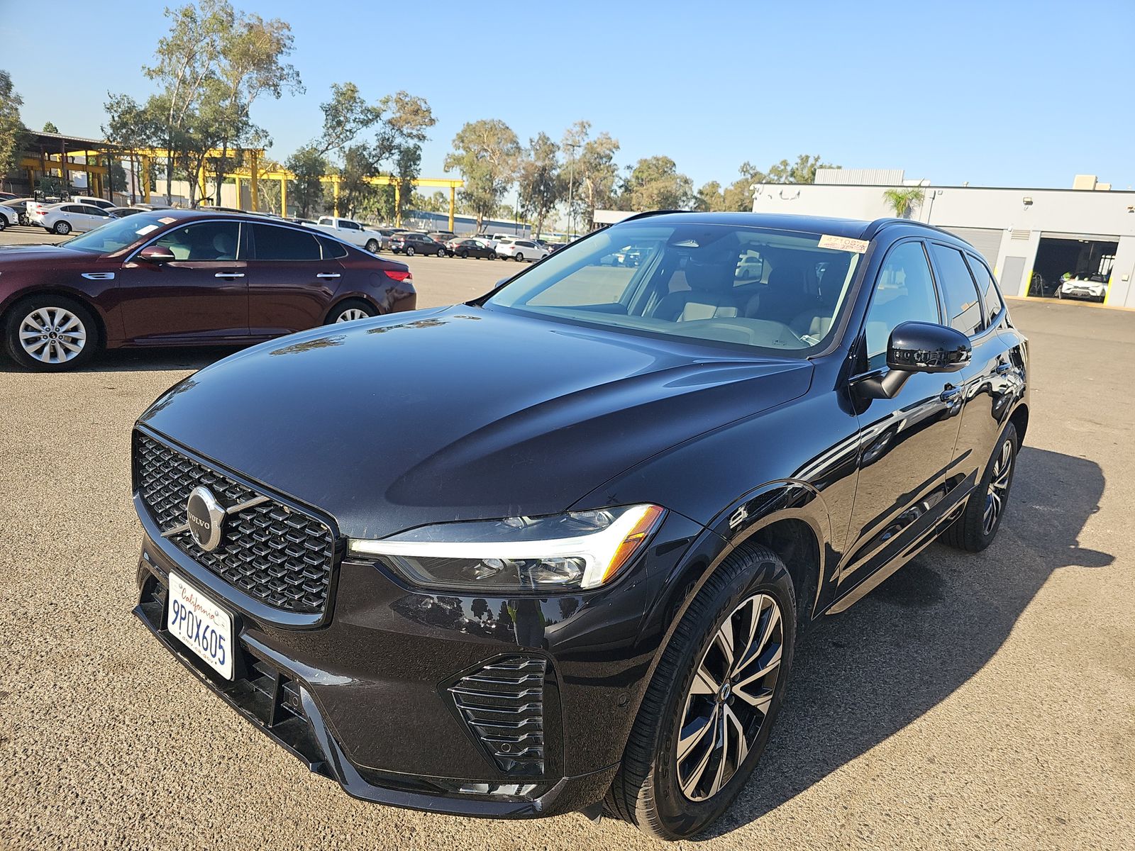 2025 Volvo XC60 B5 Plus AWD