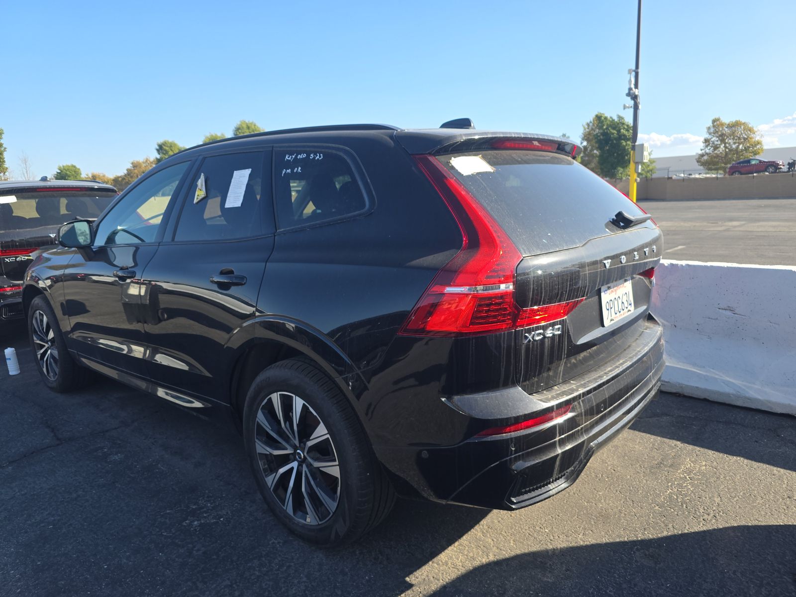 2025 Volvo XC60 B5 Plus AWD