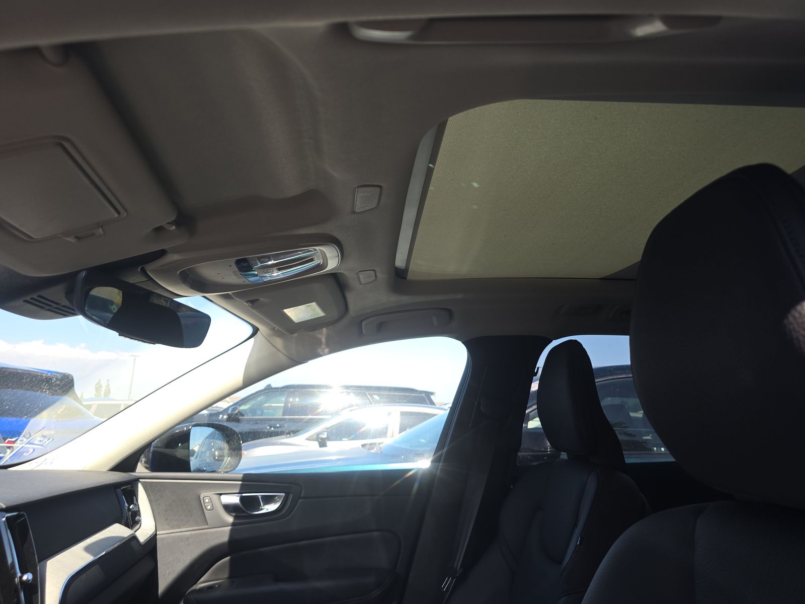 2025 Volvo XC60 B5 Plus AWD