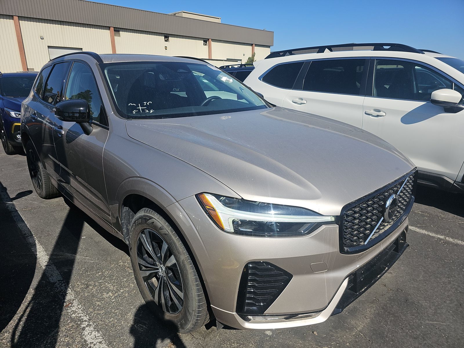 2025 Volvo XC60 B5 Core AWD