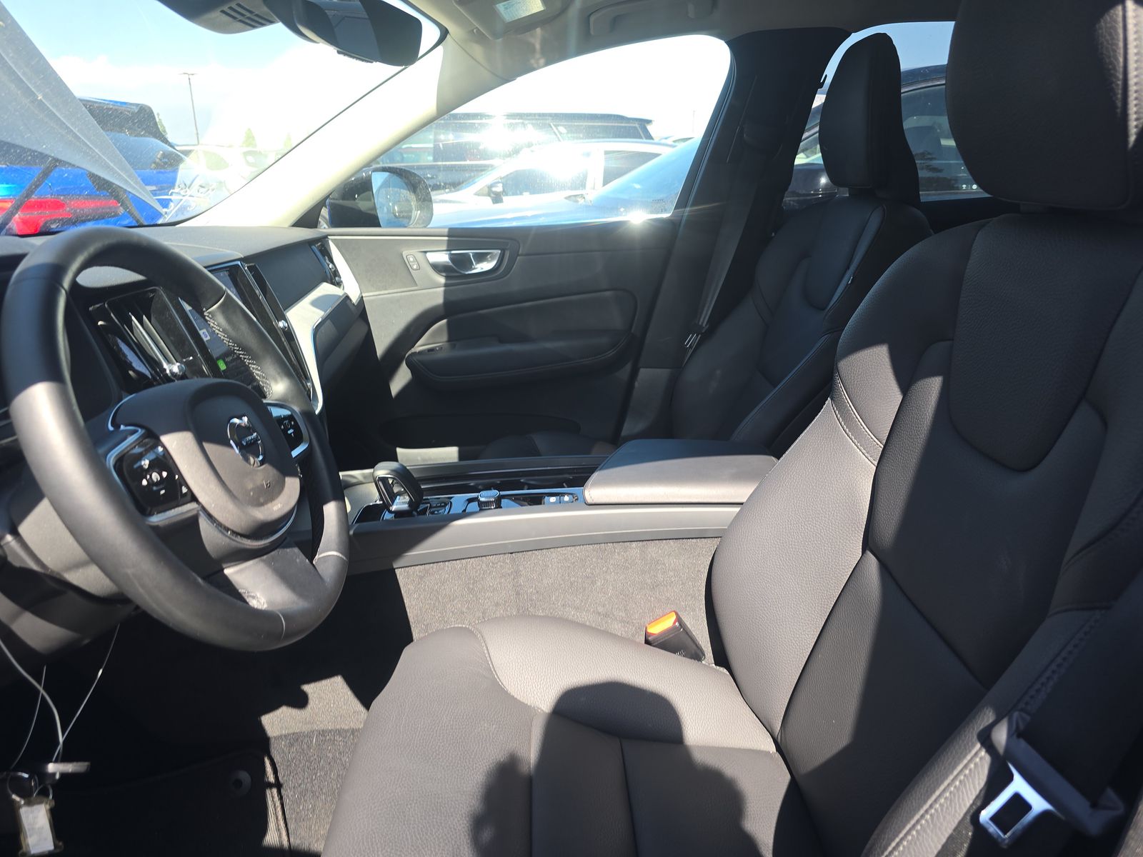 2025 Volvo XC60 B5 Plus AWD