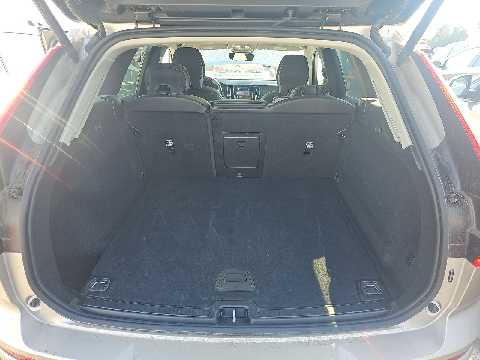 2025 Volvo XC60 B5 Core AWD