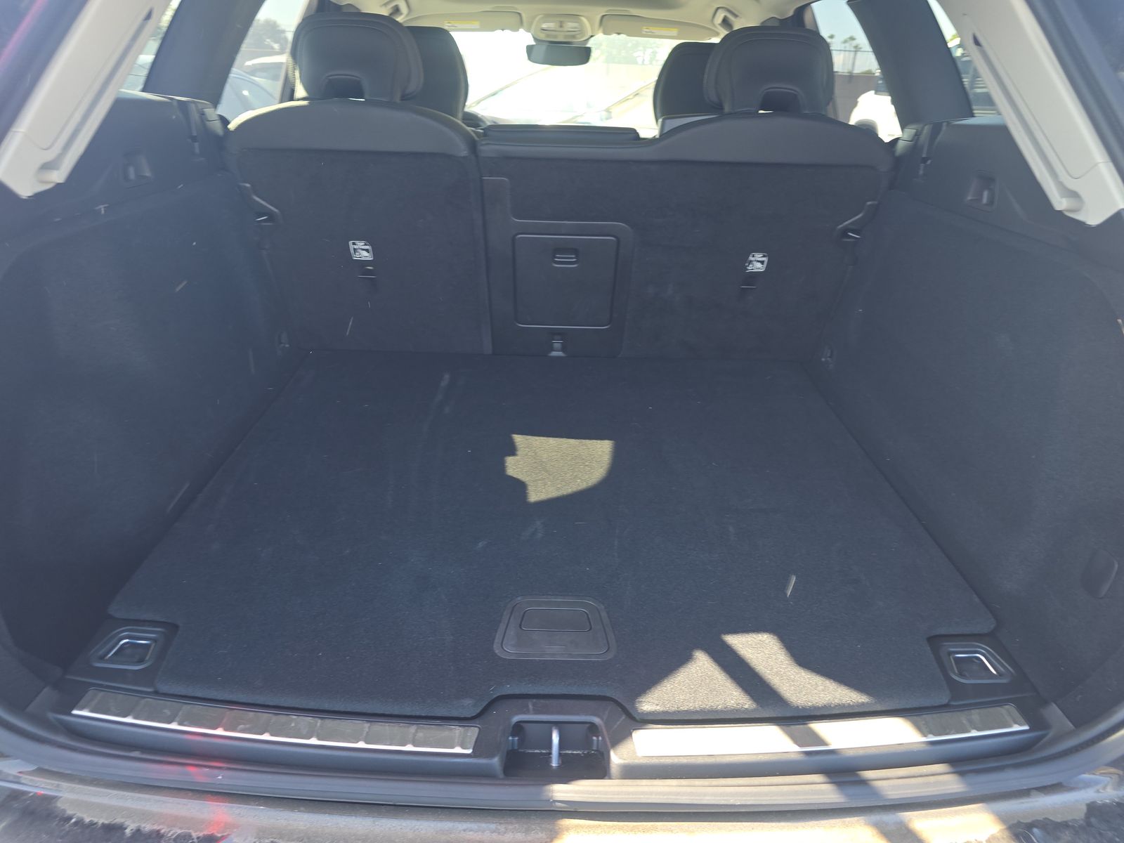 2025 Volvo XC60 B5 Plus AWD