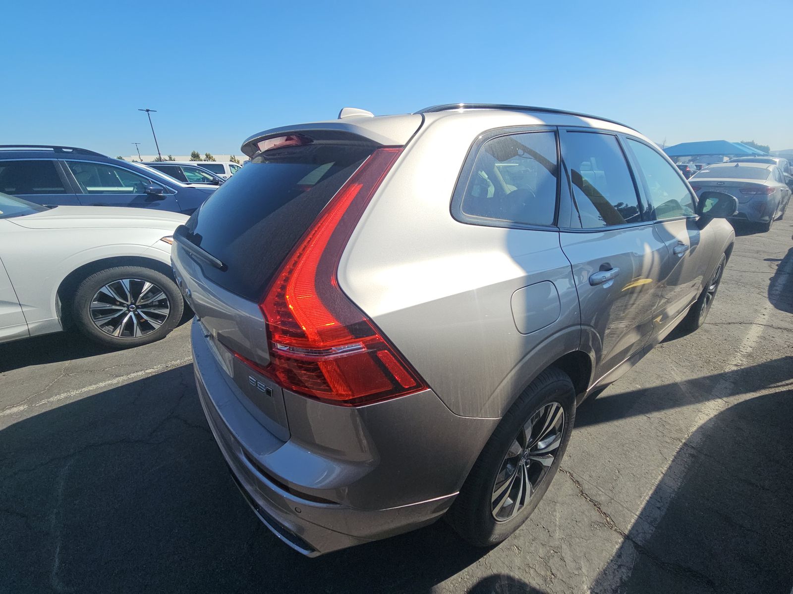 2025 Volvo XC60 B5 Core AWD