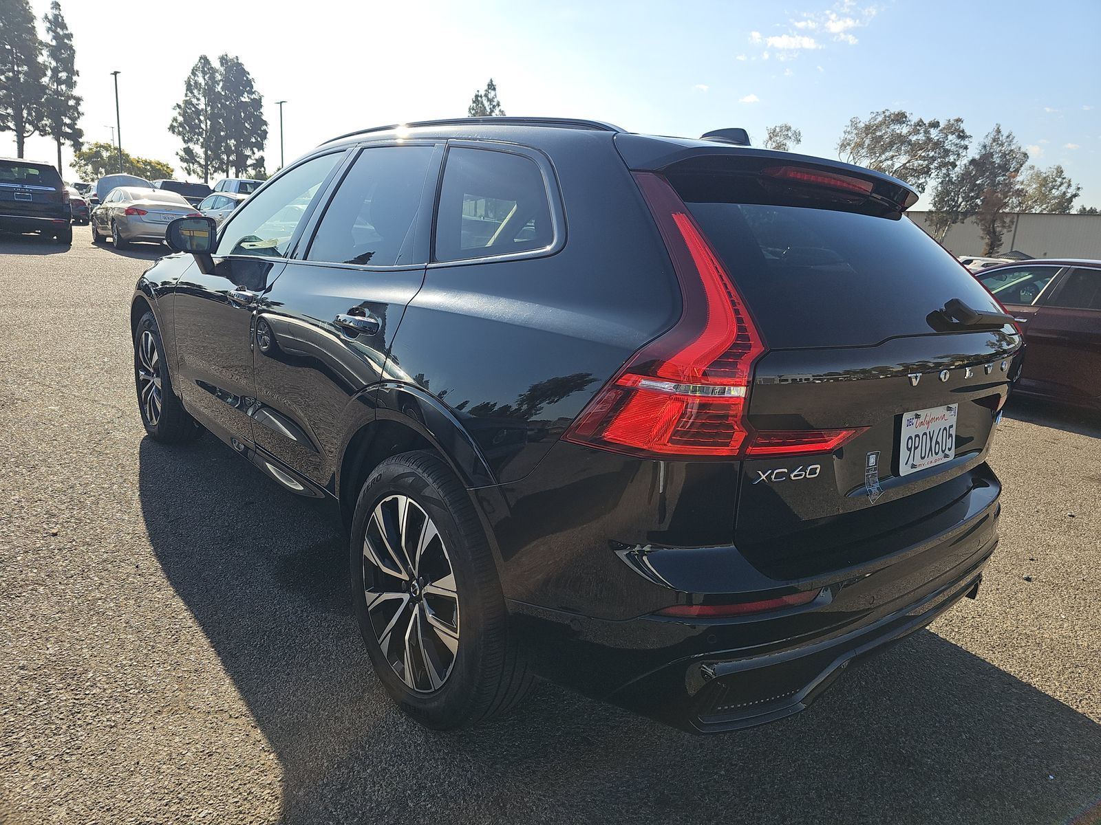 2025 Volvo XC60 B5 Plus AWD