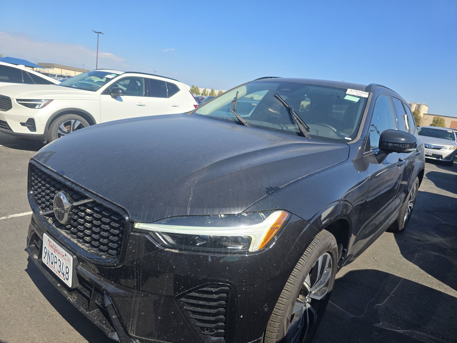 2025 Volvo XC60 B5 Plus AWD