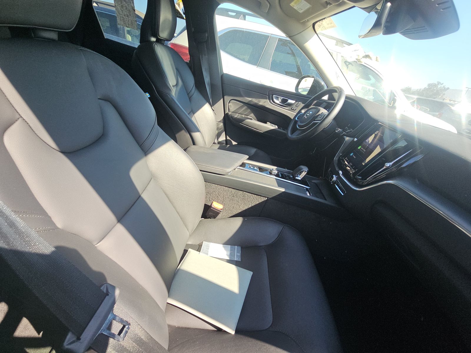 2025 Volvo XC60 B5 Core AWD