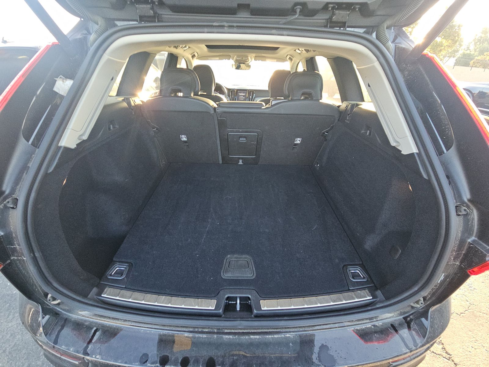 2025 Volvo XC60 B5 Plus AWD