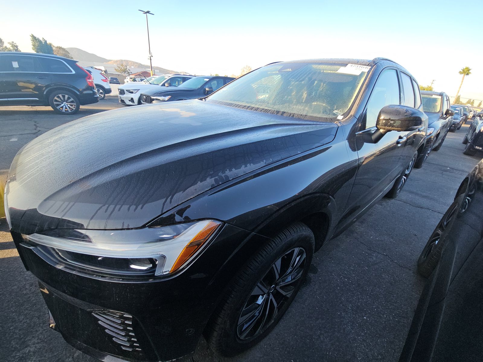 2025 Volvo XC60 B5 Plus AWD