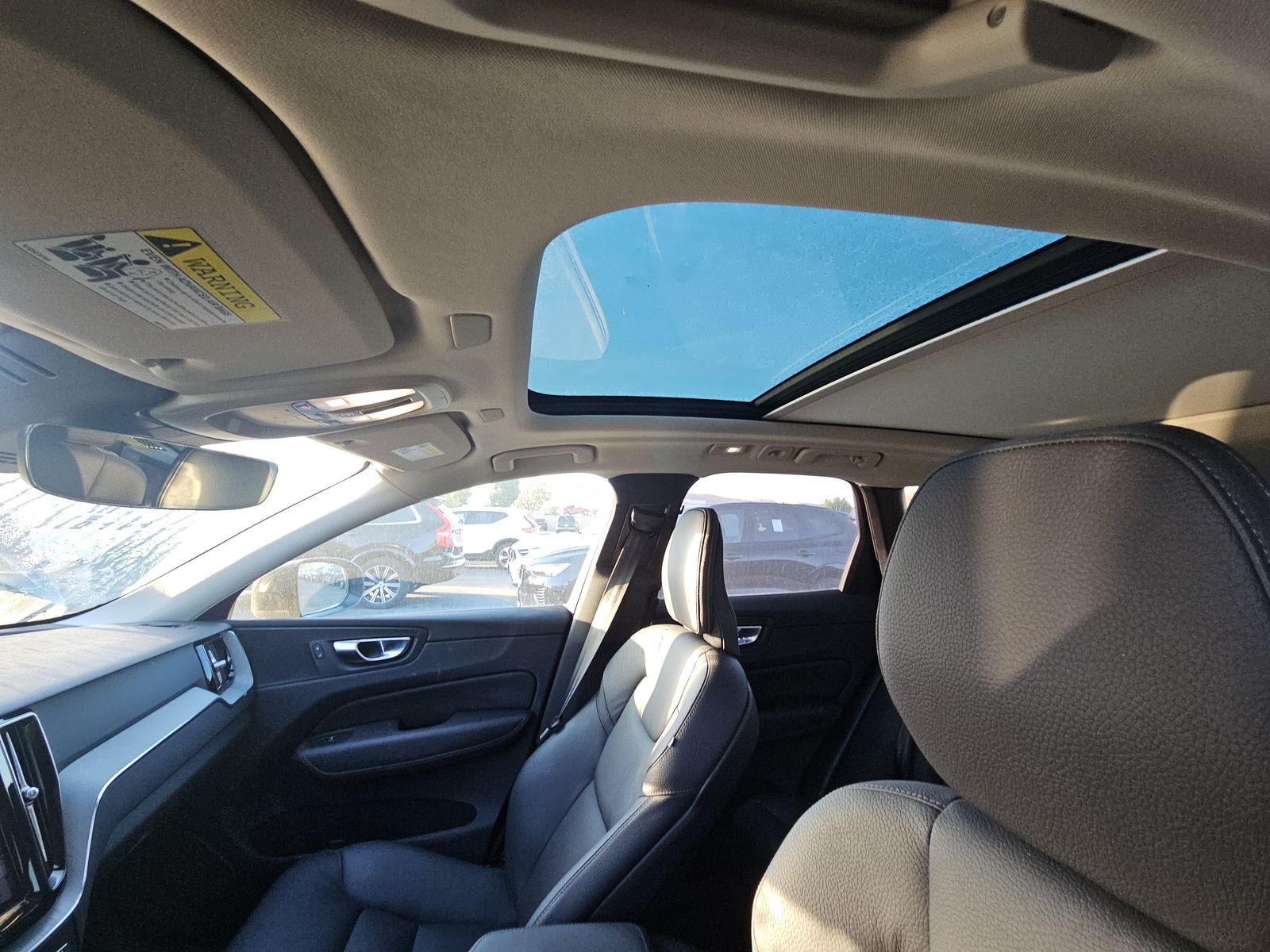 2025 Volvo XC60 B5 Plus AWD