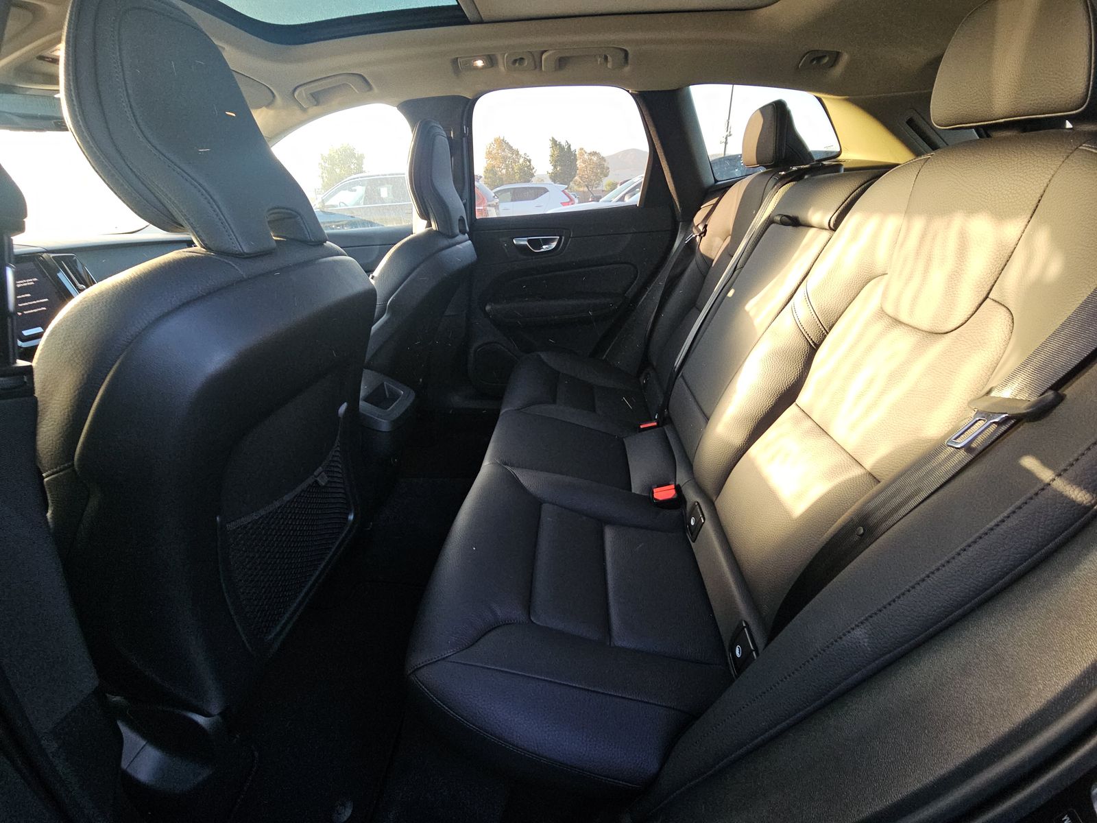 2025 Volvo XC60 B5 Plus AWD