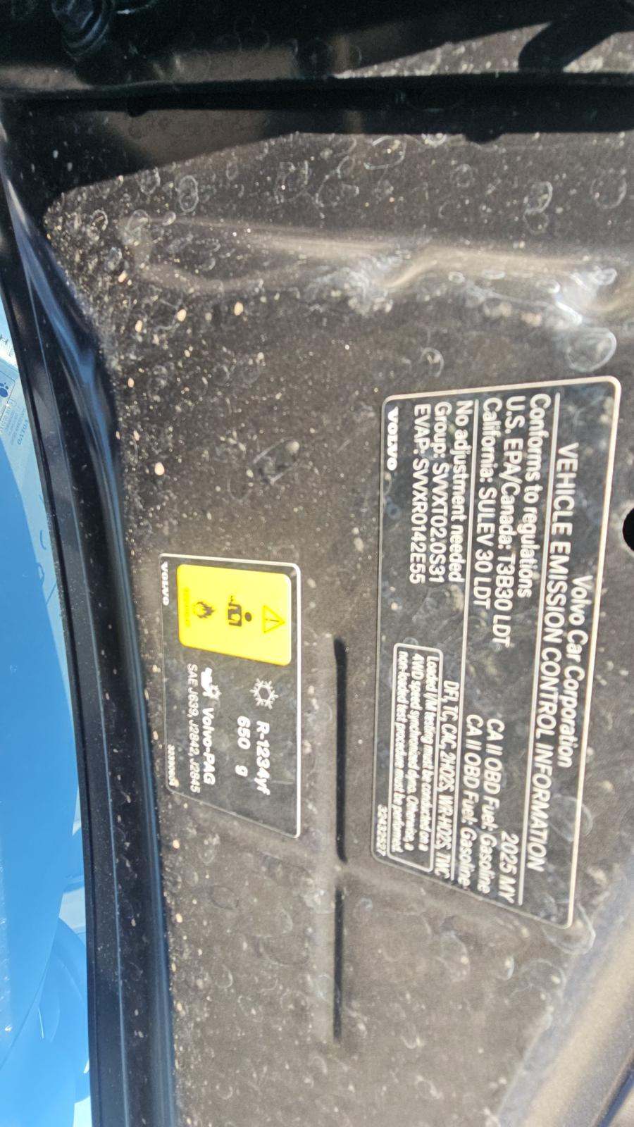 2025 Volvo XC60 B5 Plus AWD