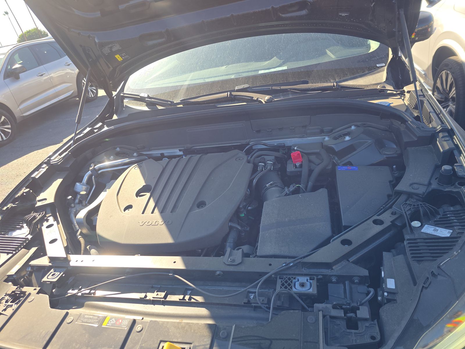 2025 Volvo XC60 B5 Plus AWD