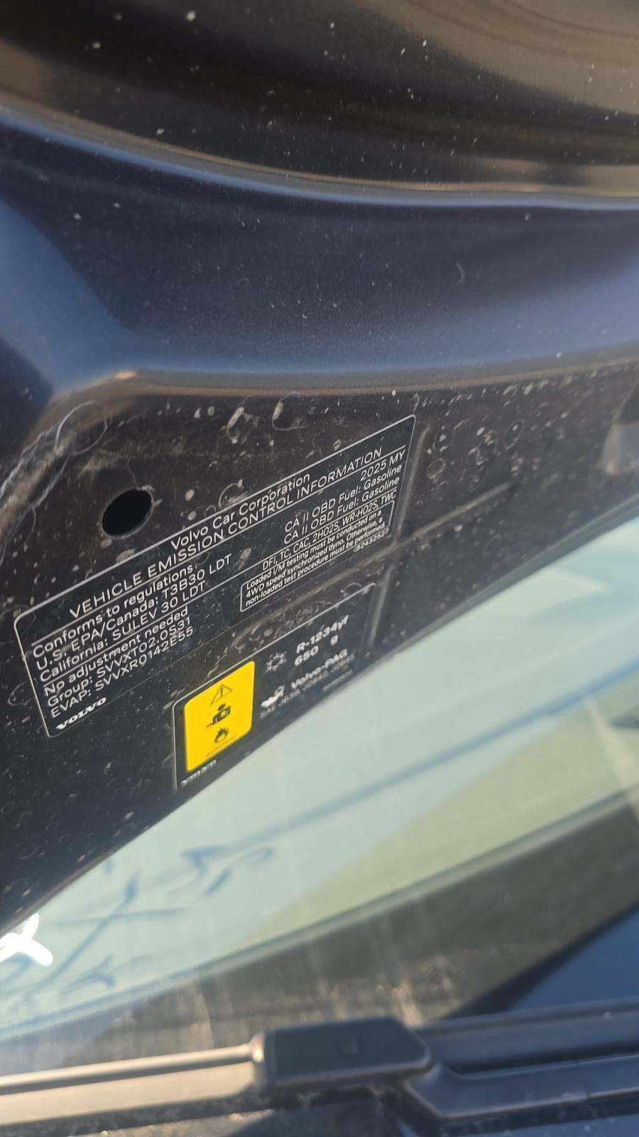 2025 Volvo XC60 B5 Plus AWD