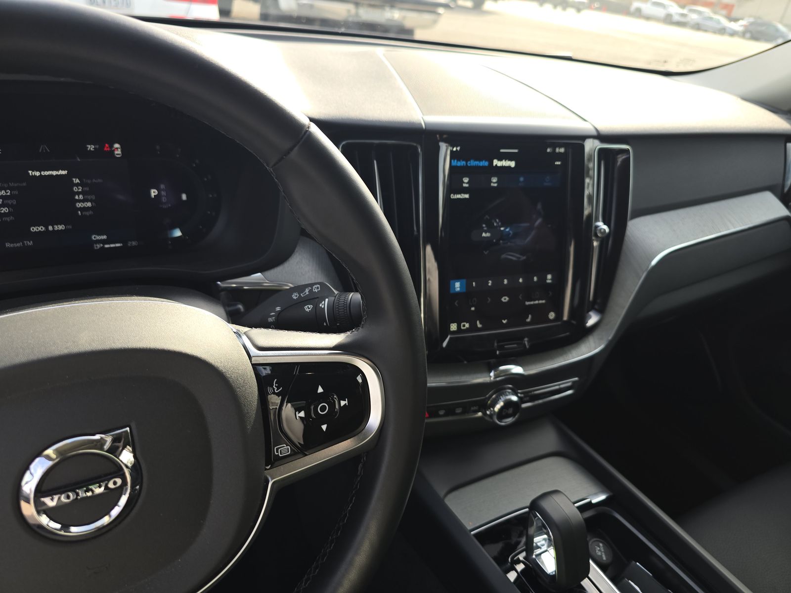 2025 Volvo XC60 B5 Plus AWD