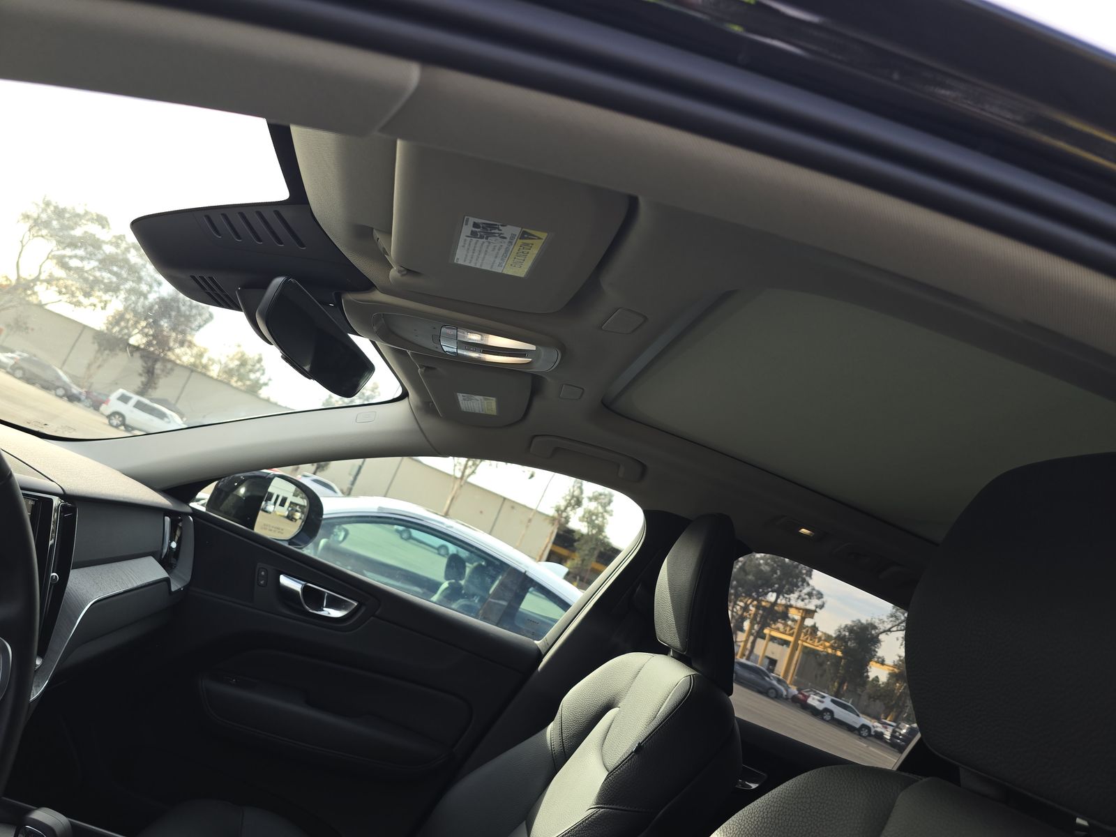 2025 Volvo XC60 B5 Plus AWD