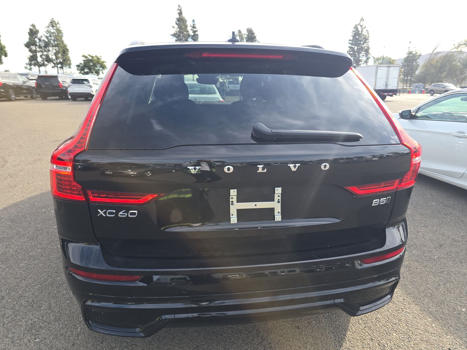 2025 Volvo XC60 B5 Plus AWD