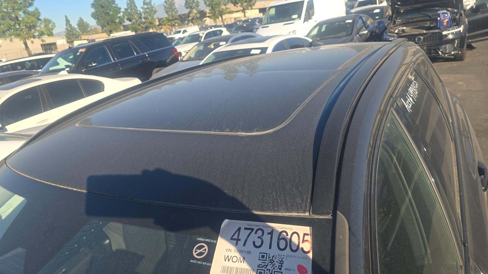 2025 Volvo XC60 B5 Plus AWD