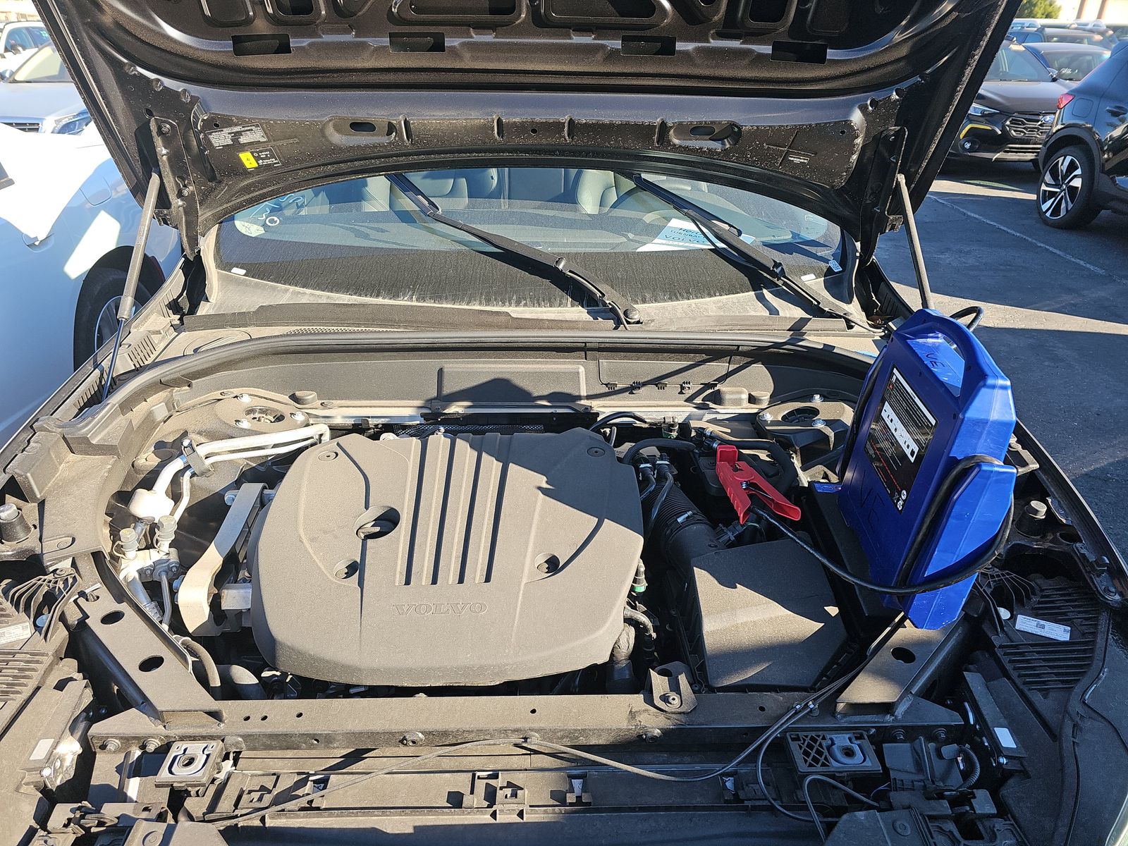 2025 Volvo XC60 B5 Plus AWD