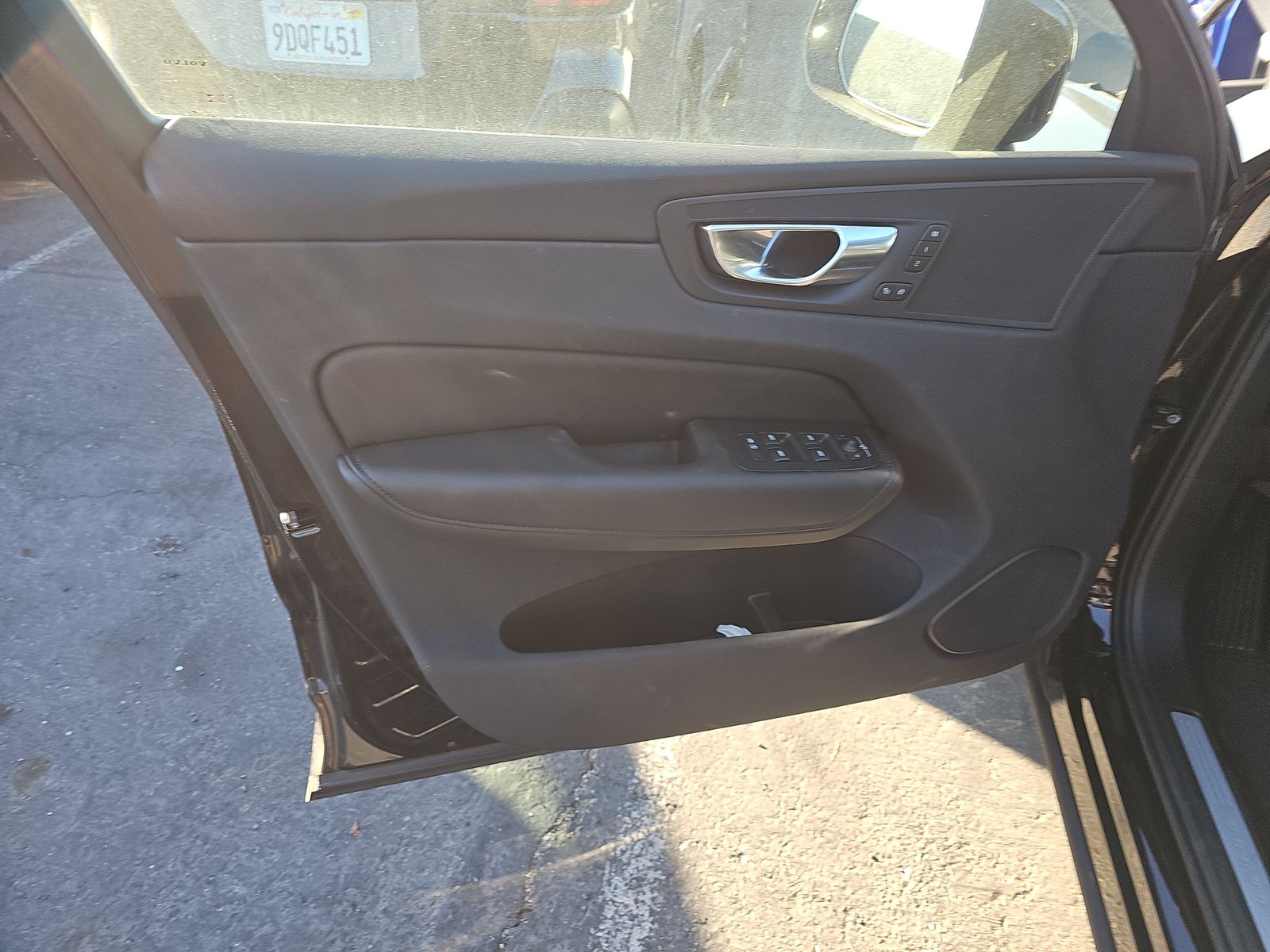 2025 Volvo XC60 B5 Plus AWD