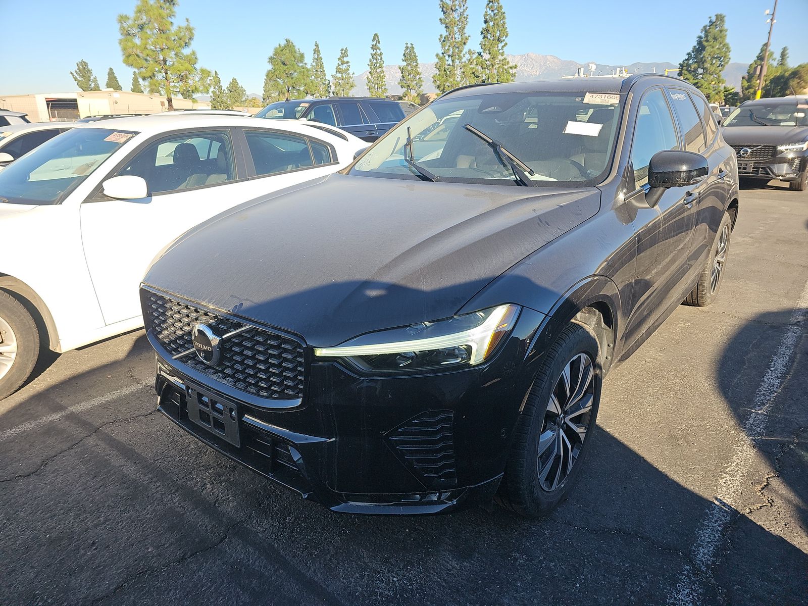 2025 Volvo XC60 B5 Plus AWD