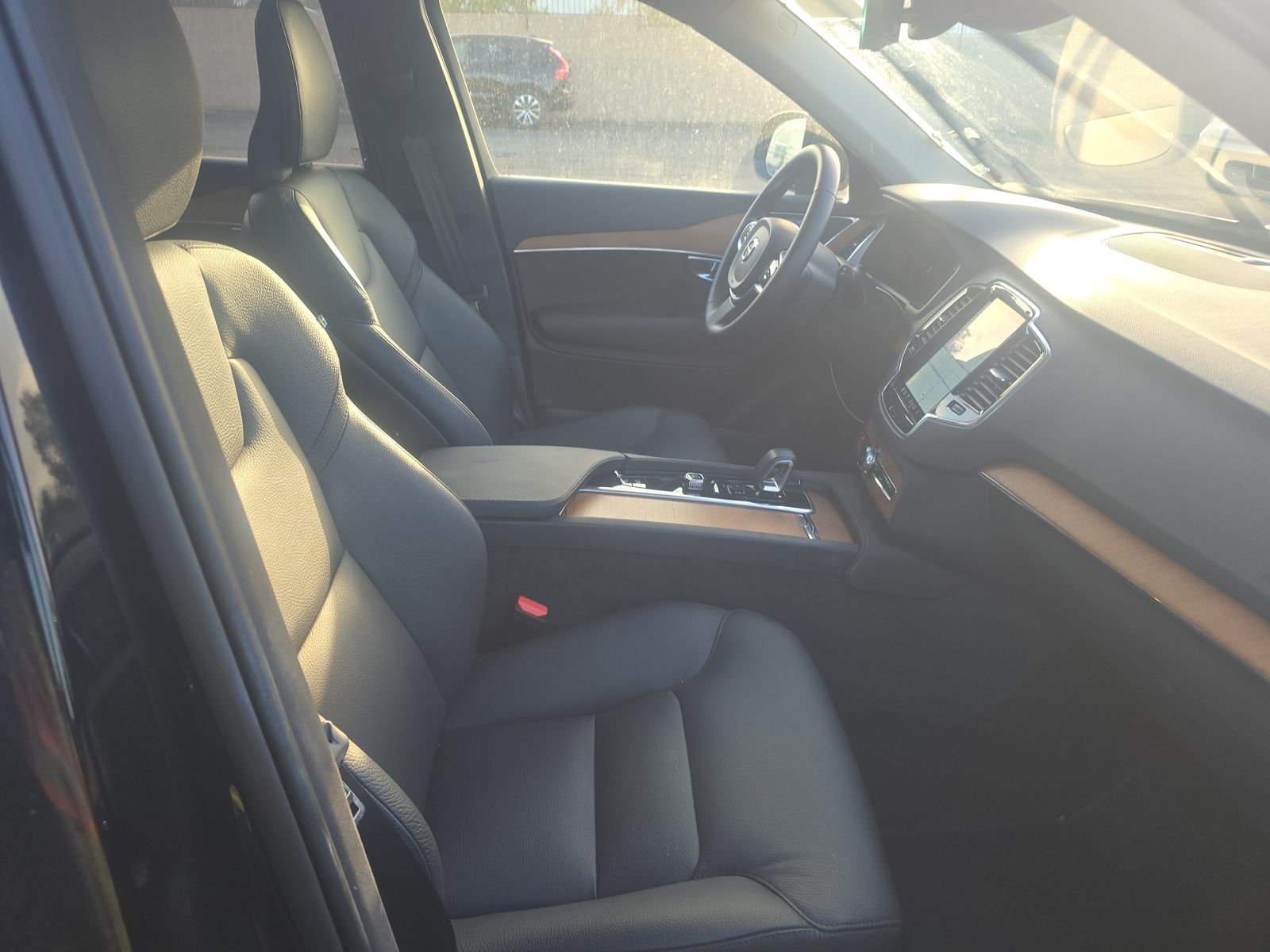 2025 Volvo XC90 B6 Plus AWD