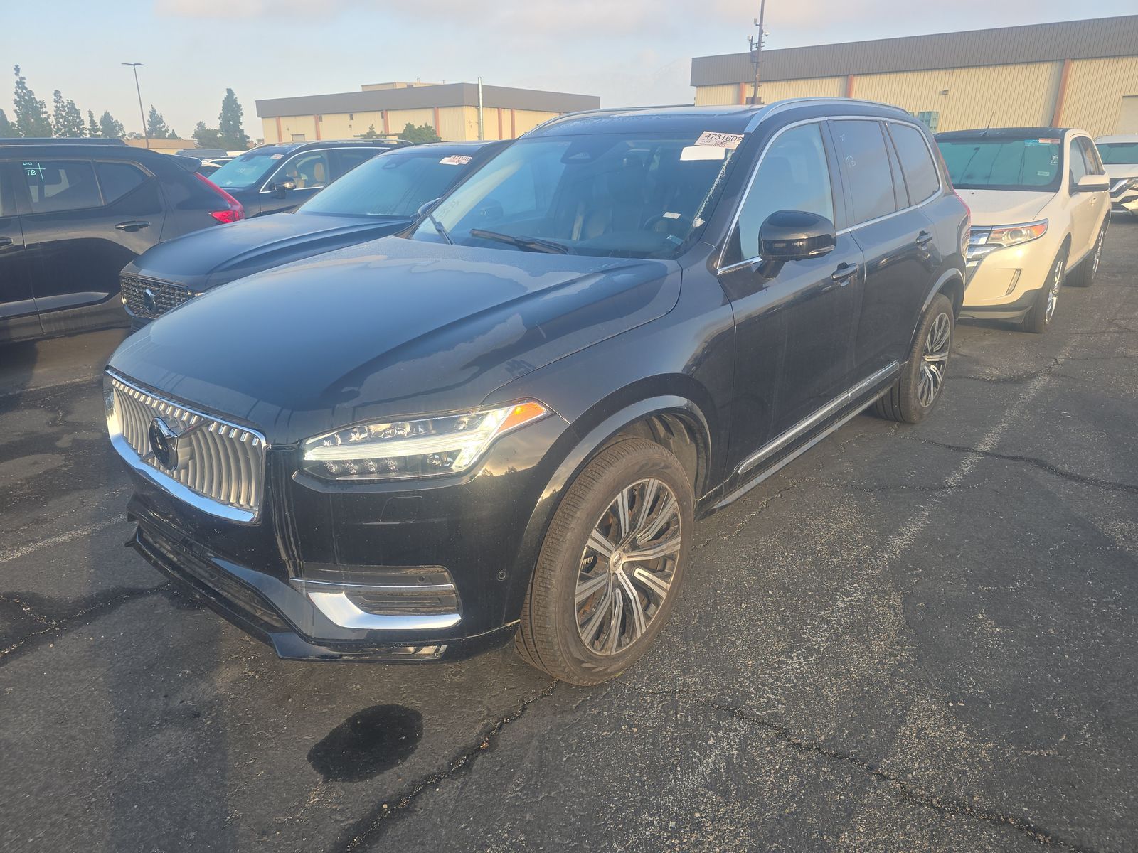 2025 Volvo XC90 B6 Plus AWD