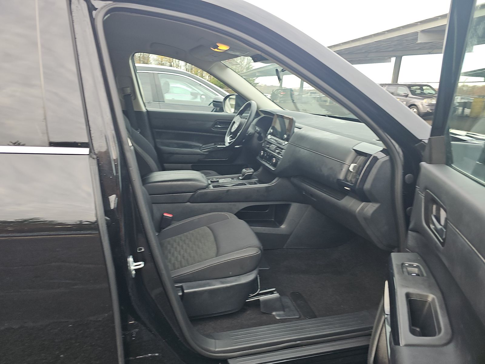 2024 Nissan Pathfinder S AWD