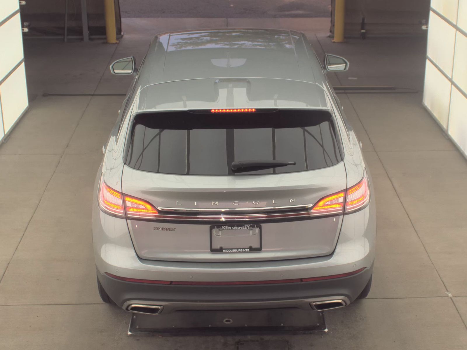 2022 Lincoln Nautilus Standard AWD