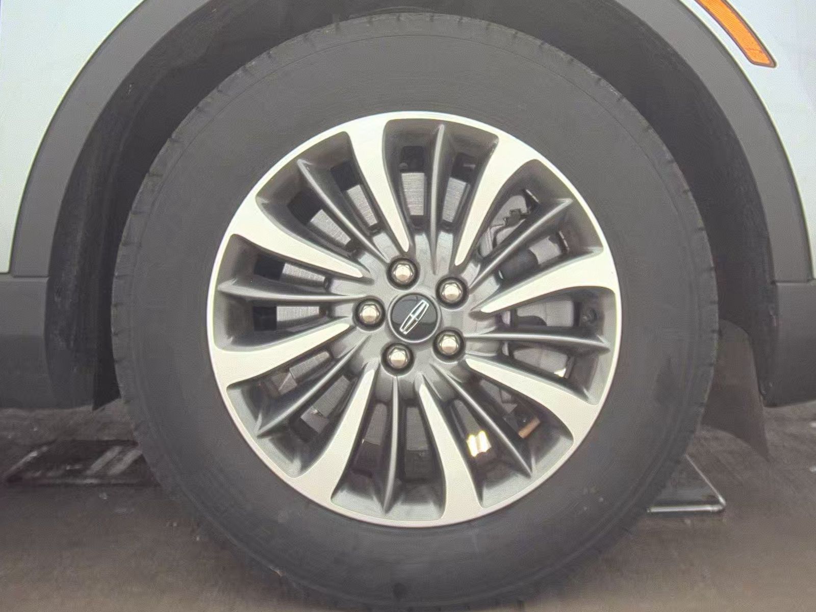 2022 Lincoln Nautilus Standard AWD