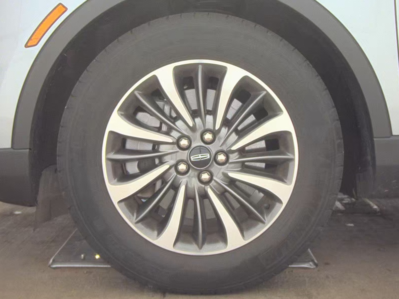 2022 Lincoln Nautilus Standard AWD