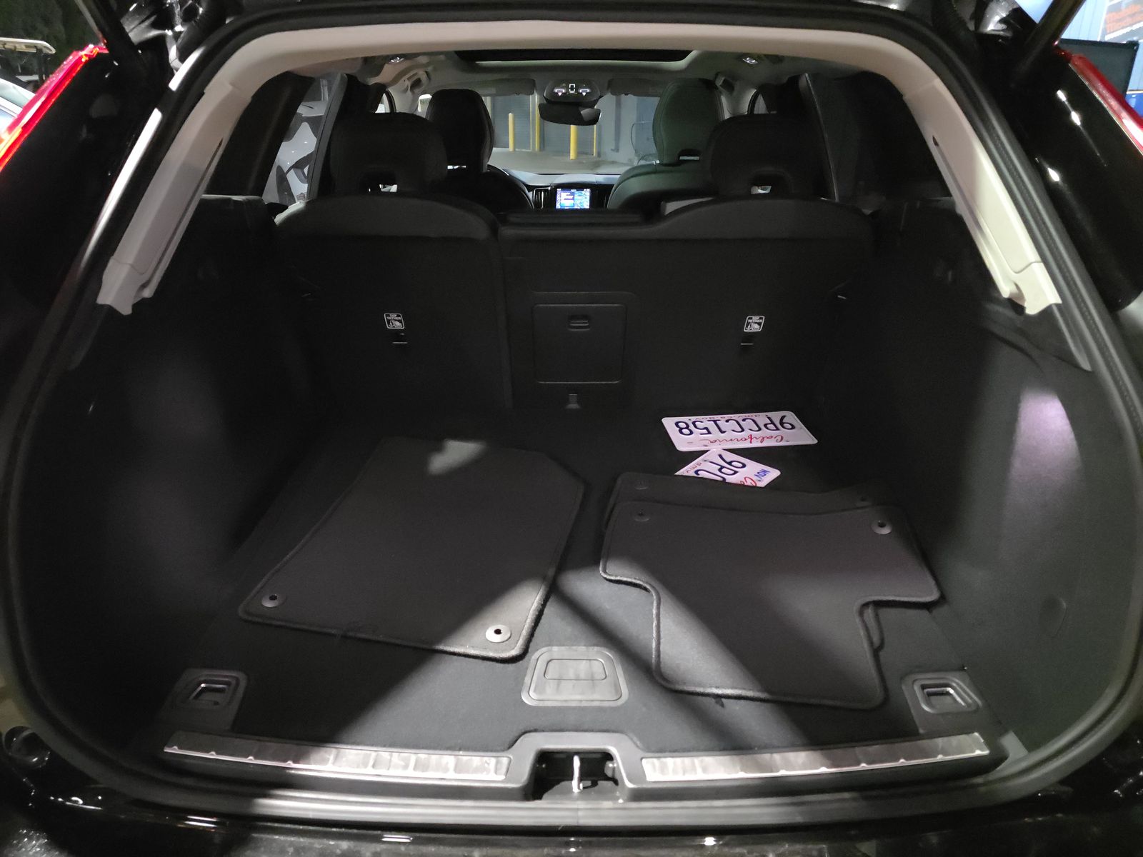 2025 Volvo XC60 B5 Plus AWD