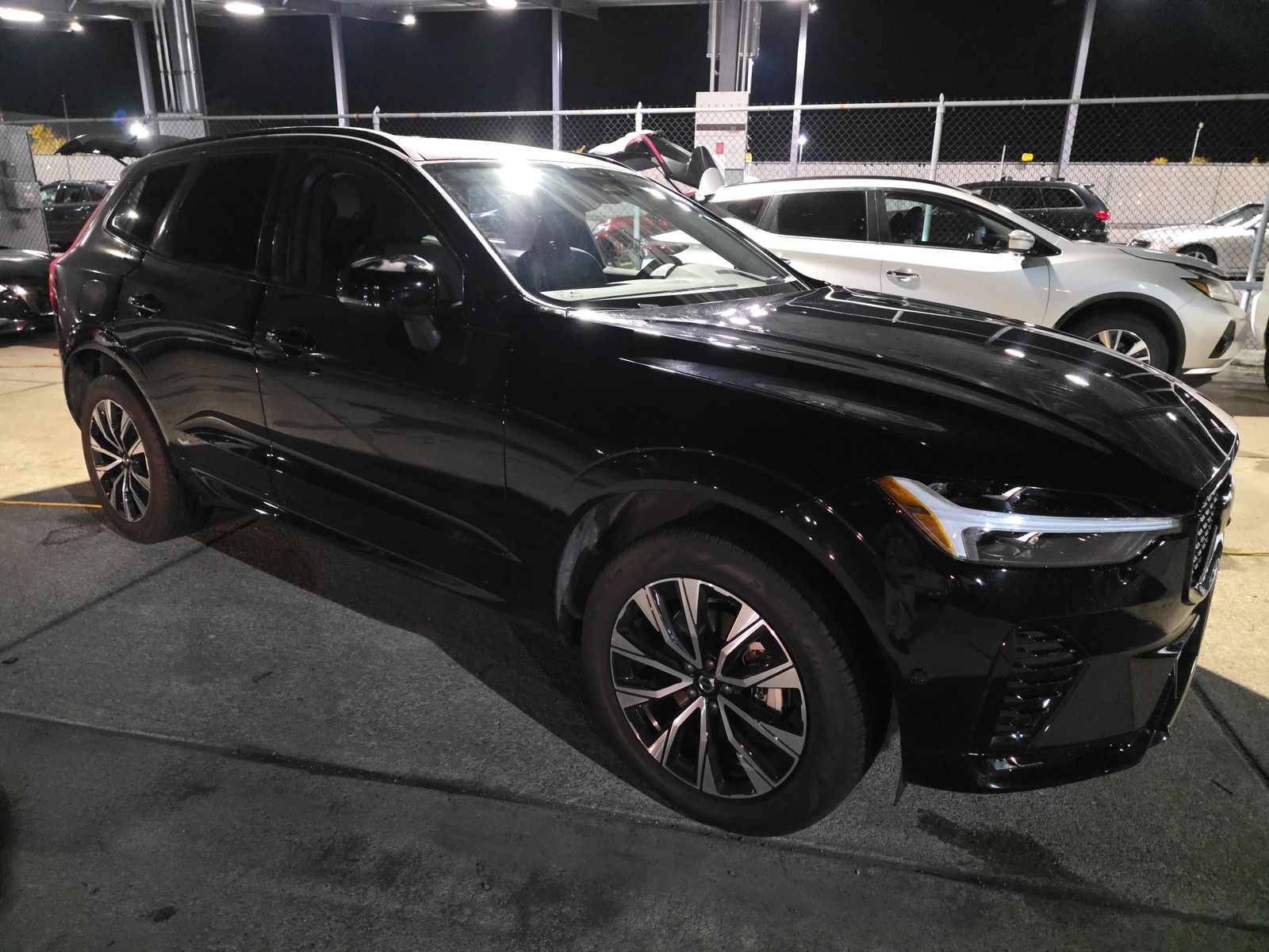 2025 Volvo XC60 B5 Plus AWD