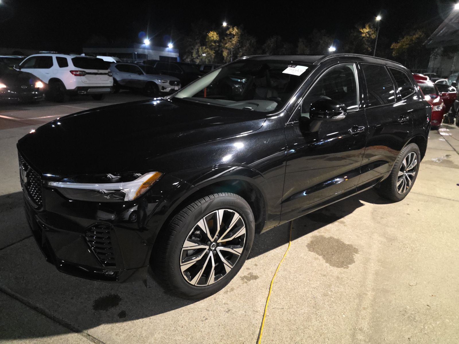 2025 Volvo XC60 B5 Plus AWD