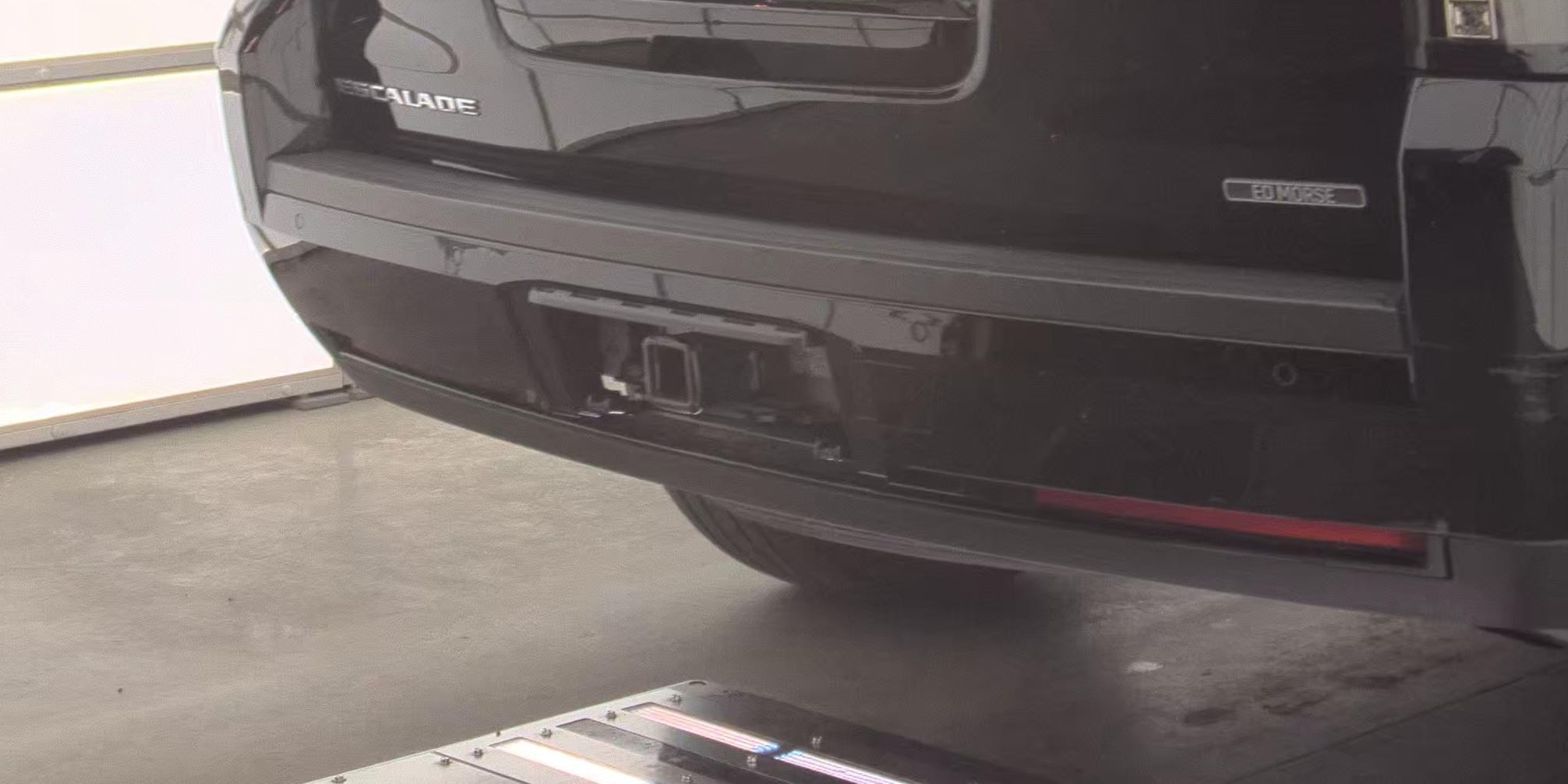 2020 Cadillac Escalade Premium Luxury RWD