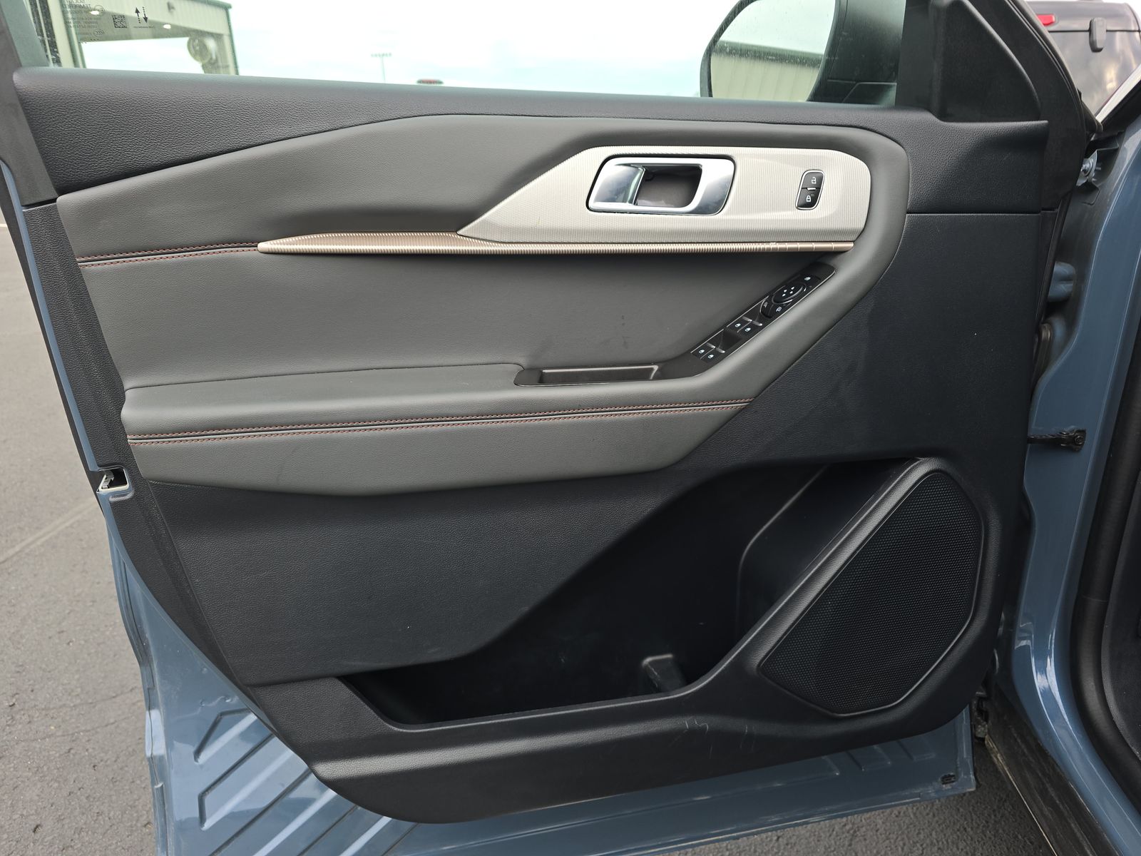 2025 Ford Explorer Active AWD