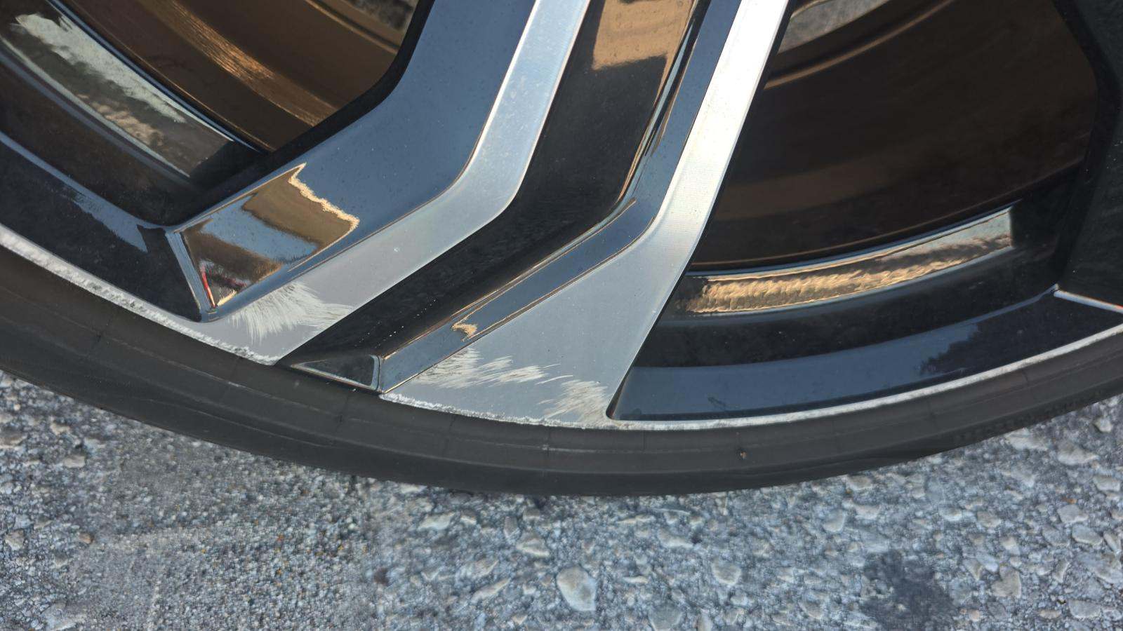 2024 Volvo XC90 B6 Ultimate AWD