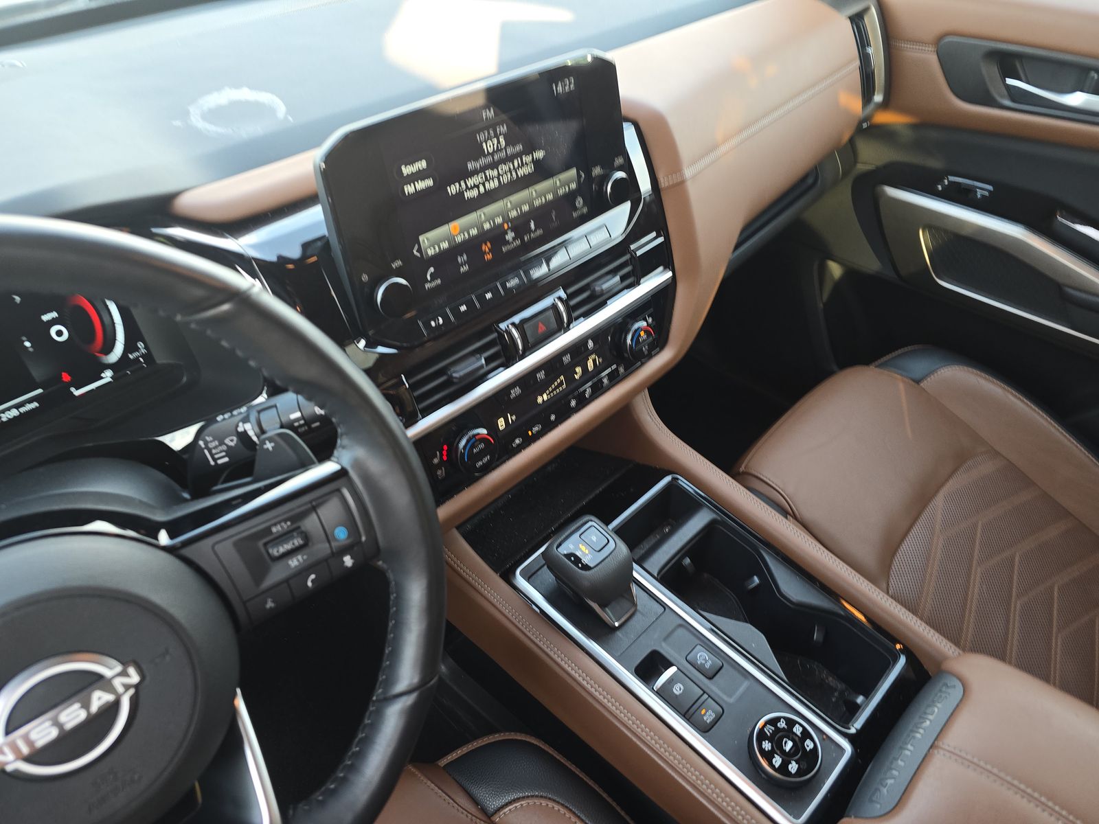 2024 Nissan Pathfinder Platinum AWD