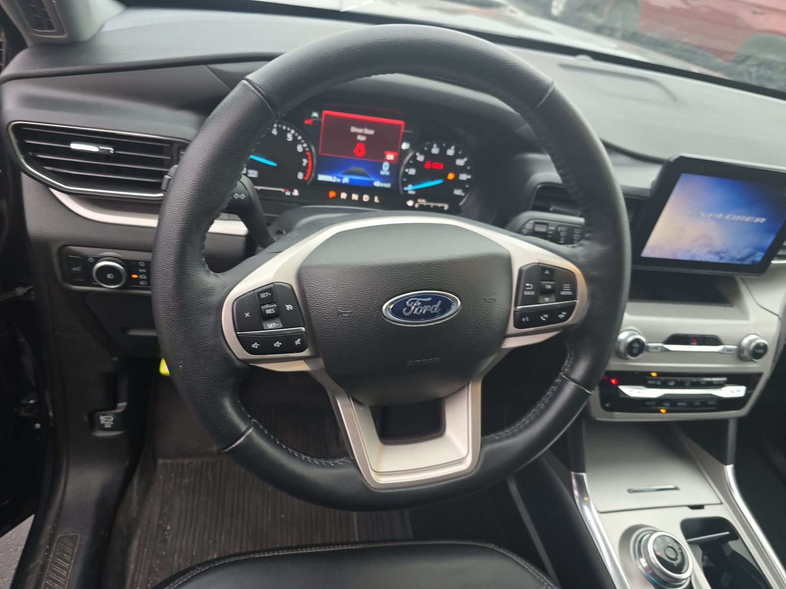 2023 Ford Explorer XLT AWD