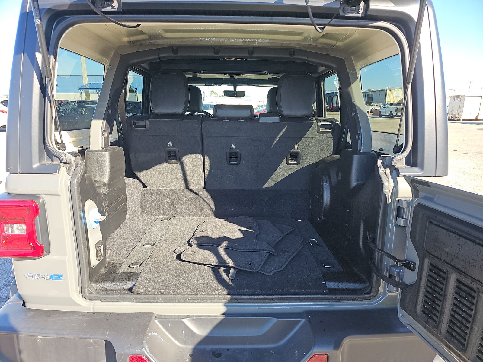 2023 Jeep Wrangler 4xe Sahara AWD