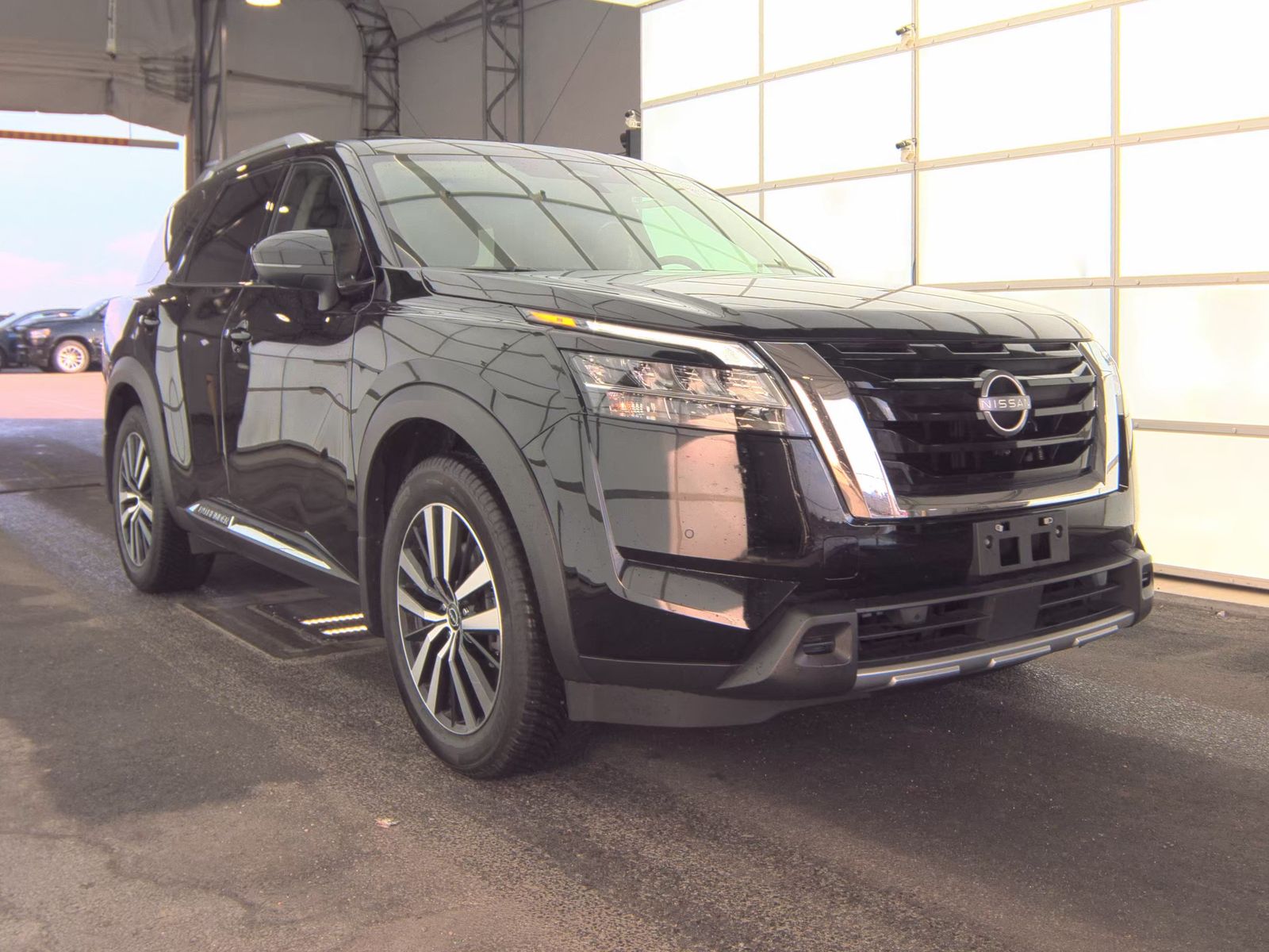 2024 Nissan Pathfinder Platinum AWD