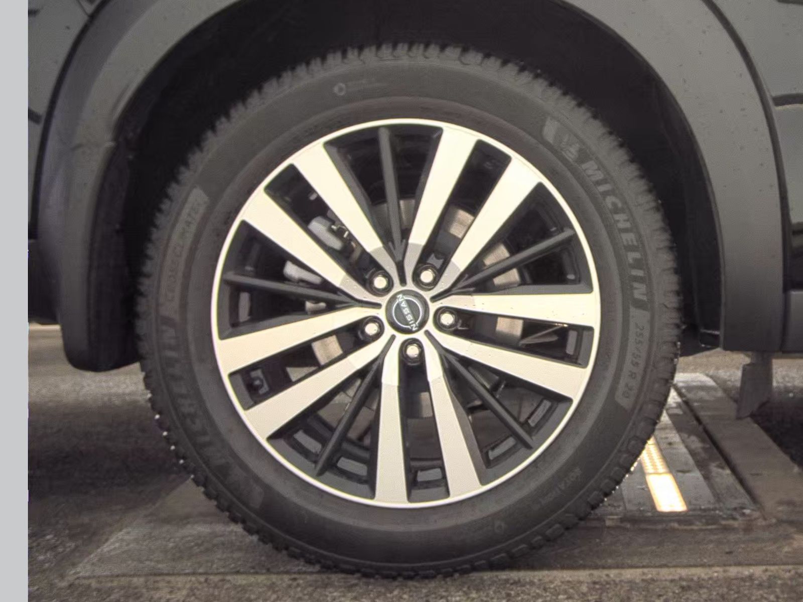 2024 Nissan Pathfinder Platinum AWD