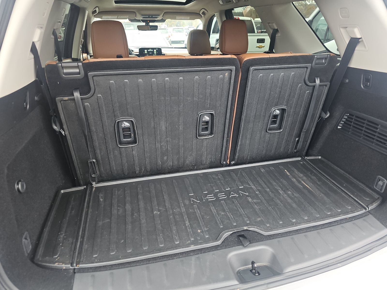 2024 Nissan Pathfinder Platinum AWD