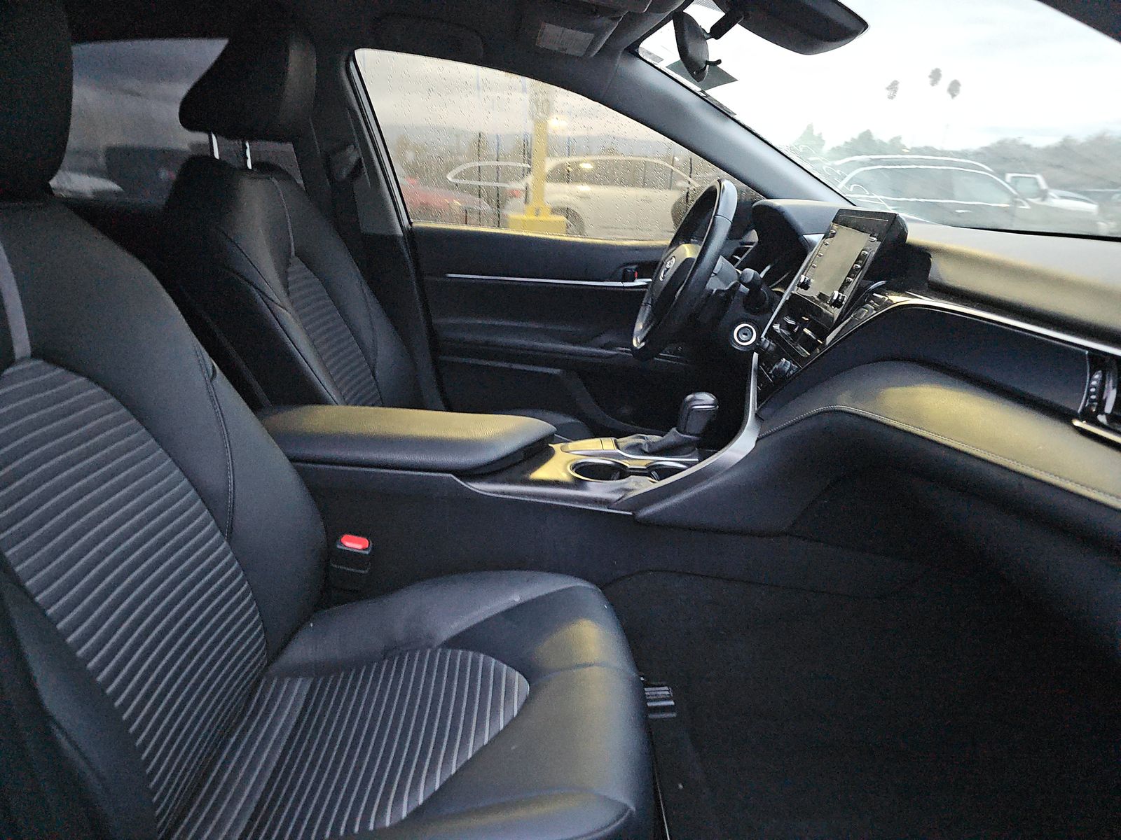 2024 Toyota Camry SE FWD