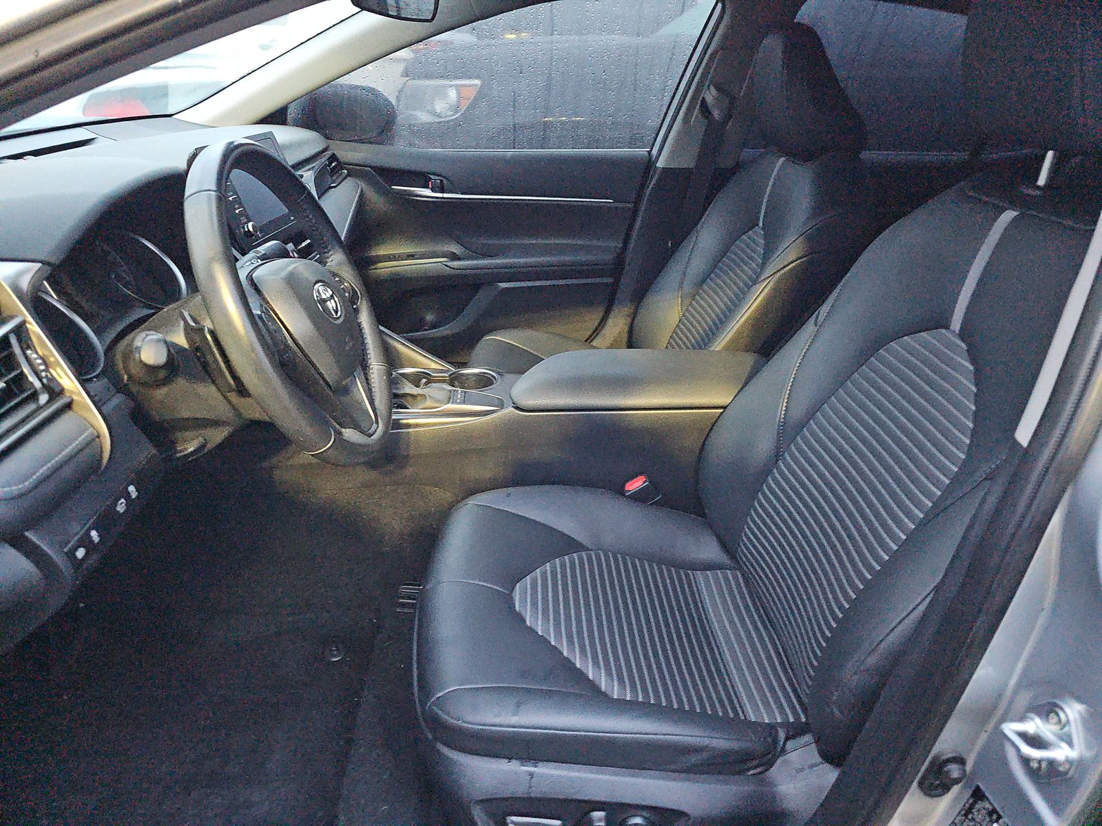 2024 Toyota Camry SE FWD