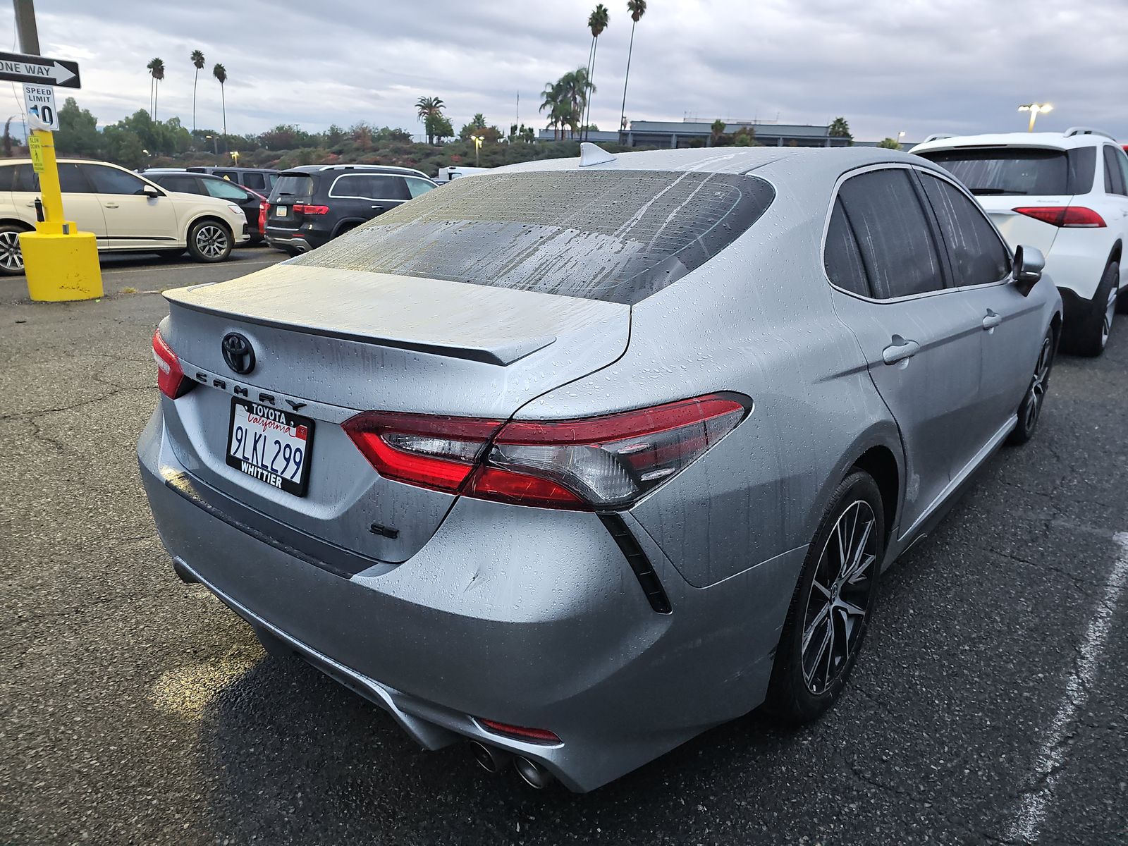 2024 Toyota Camry SE FWD