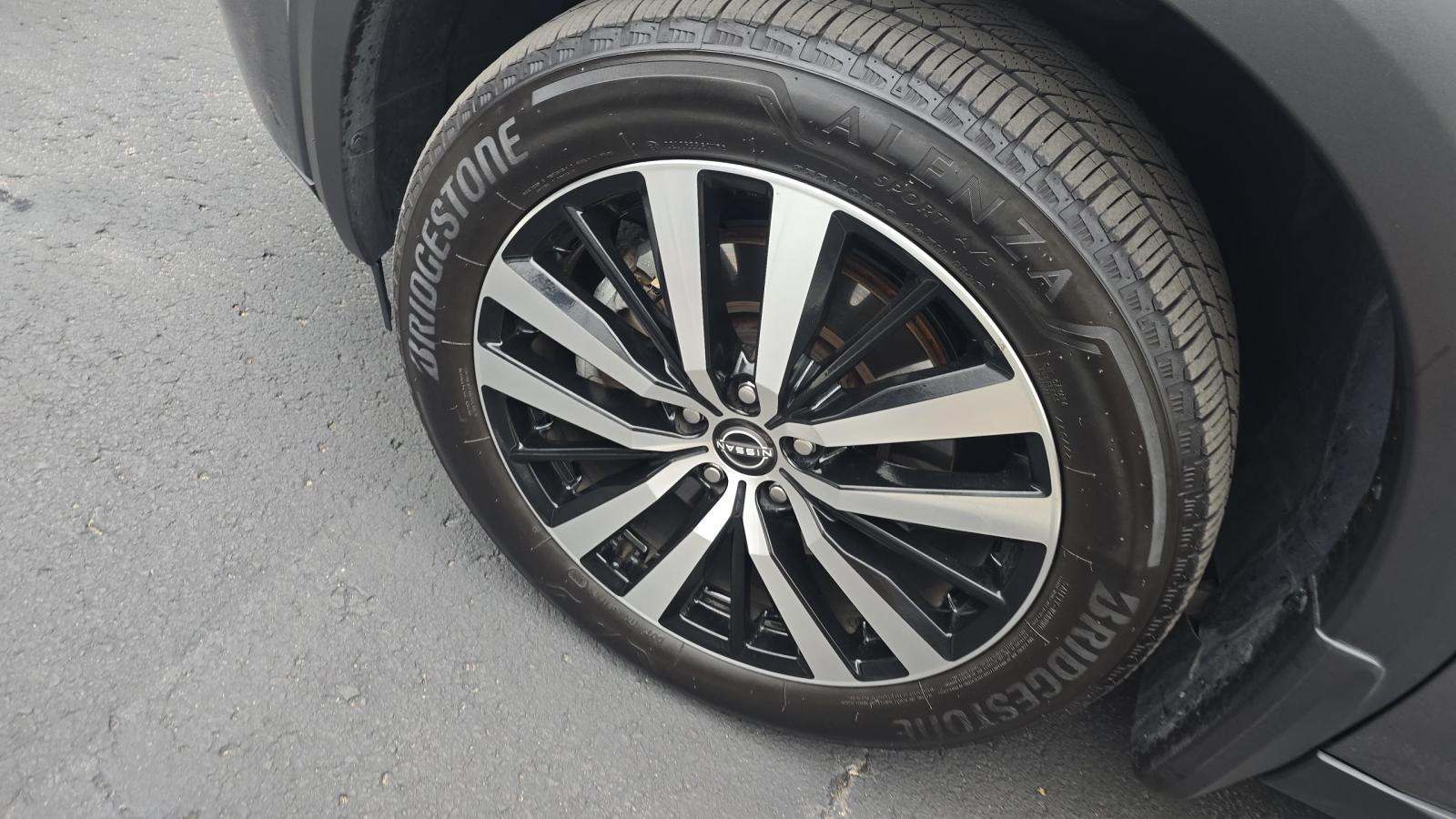 2024 Nissan Pathfinder Platinum AWD